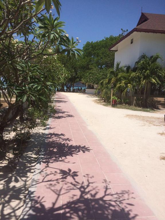 Bung House Hotel Фи Фи Айлънд Екстериор снимка